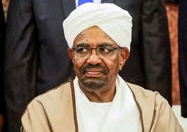 Photo of زعيم حزب الامة السوداني: محاكمة البشير خاطئة