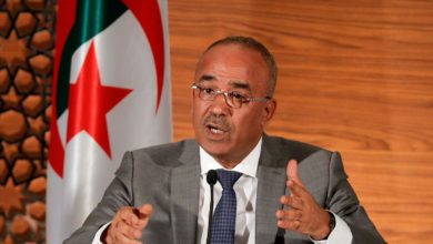 Photo of رويترز: إمكانية استقالة رئيس الوزراء الجزائري