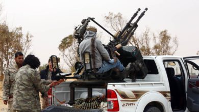 Photo of الجيش الليبي يشدّد ضرباته على مواقع المليشيات في تخوم طرابلس
