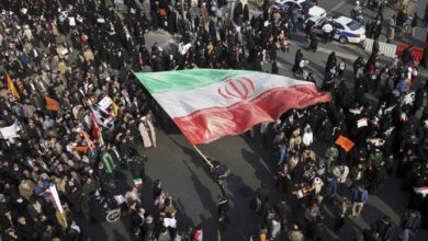 Photo of إيران تتخبّط في مواقفها تجاه احتجاجات العراق ولبنان