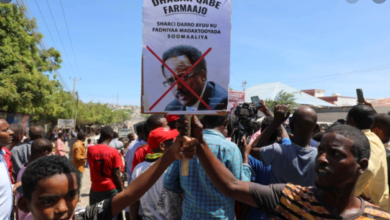 Photo of مظاهرات في الصومال رفضا للتمديد لولاية الرئيس