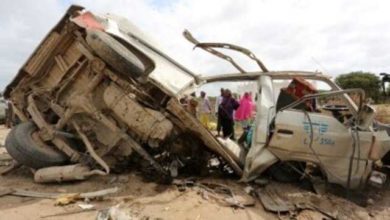 Photo of مقتل 15 شخصا في تفجير حافلة ركاب شمال العاصمة الصومالية