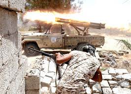 Photo of ميليشيات مسلحة تطوق مقرات الحكومة والمجلس الرئاسي وتعزيزات عسكرية باتجاه طرابلس