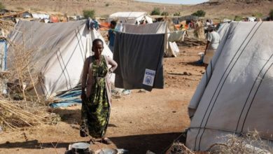 Photo of مقتل وإصابة عدد من اللاجئين في غارة جوية إثيوبية على مخيم بشمال البلاد