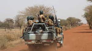 Photo of مقتل 100 مسلح في عملية عسكرية مشتركة بين جيشي النيجر وبوركينا
