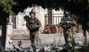 Photo of استشهاد 3 شبان فلسطينيين برصاص الاحتلال الصهيوني