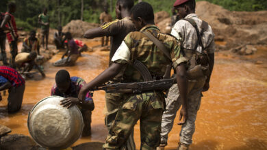 Photo of إفريقيا الوسطى: اشتباكات عنيفة بين جماعات محلية ومتمردين
