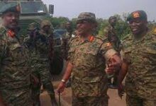 Photo of أوغندا ترسل قائد القوات البرية إلى الصومال بعد هجوم مميت تعرضت له قواتها