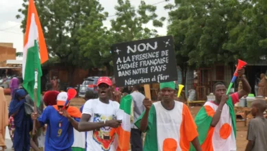 Photo of فرنسا تجني عواقب عقود من التدخل في مستعمراتها الأفريقية