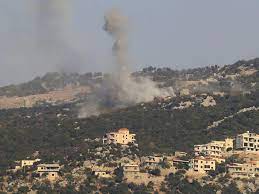 Photo of مقتل صحفيين ومدني آخر جراء قصف إسرائيلي جنوبي لبنان