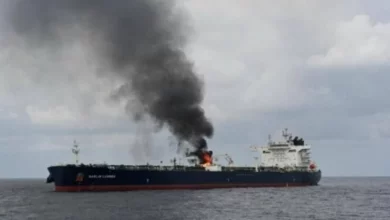 Photo of انفجار قرب سفينة شحن أمريكية ترفع علم بربادوس قبالة ميناء عدن