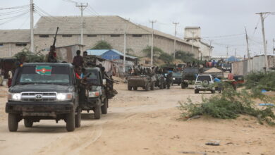 Photo of الشرطة الصومالية تعلن انتهاء الهجوم الذي فرضته حركة الشباب على فندق في مقديشو