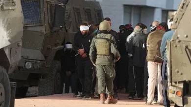 Photo of ارتفاع حصيلة الاعتقالات في الضفة الغربية منذ السابع من اكتوبر إلى 7820