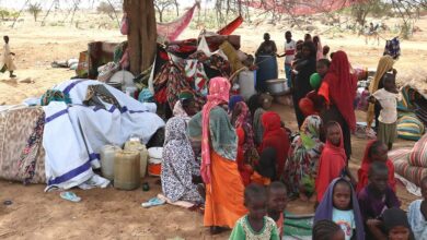 Photo of برغم مأساوية الوضع:نحو تعليق المساعدات الغذائية لمئات آلاف اللاجئين الذين هربوا من المعارك في السودان