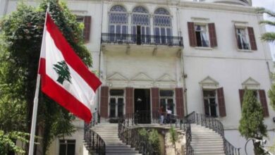 Photo of لبنان يرى في المقترح الفرنسي الذي يستهدف إنهاء الأعمال العدائية مع إسرائيل خطورة كبيرة