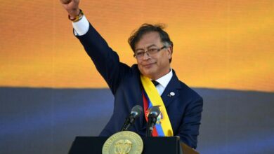 Photo of الرئيس الكولومبي يقرر قطع العلاقات الدبلوماسية مع إسرائيل