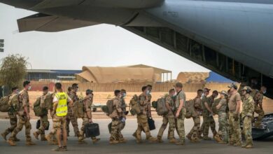 Photo of بداية الخروج العسكري الفرنسي من السينغال وتسليم قاعدتين عسكريتين