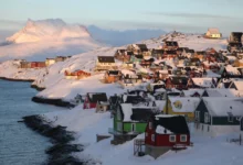 Photo of Greenland at a crossroads: A divided nation faces a defining election