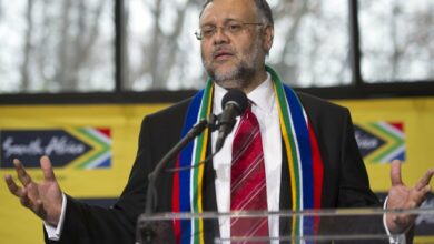 Photo of US expels South African ambassador, saying he ‘hates’ Trump