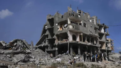 Photo of 12 قتيلاً في قصف إسرائيلي جديد على غزة… وتحذيرات أممية من انهيار الاستجابة الإنسانية بالكامل