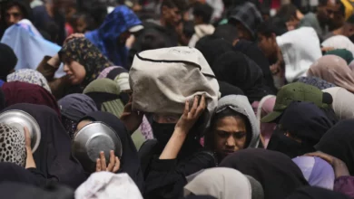 Photo of مجزرة مستمرة في غزة مع ارتفاع عدد الضحايا إلى 35 منذ الفجر واستهداف مكثف لمناطق شمال القطاع