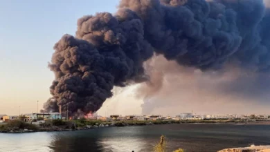 Photo of هجمات متكررة بالطائرات المسيّرة تشل بورتسودان وتضرب البنية التحتية الحيوية للمدينة الساحلية