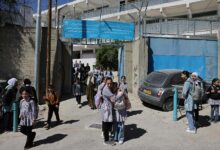 Photo of إسرائيل تغلق مدارس تابعة للأمم المتحدة في القدس الشرقية والسلطة الفلسطينية تصف القرار بانتهاك صارخ لحق التعليم