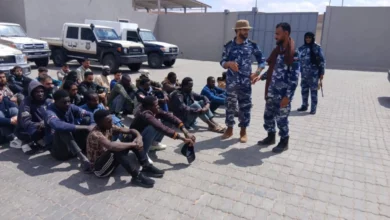 Photo of اتهامات متبادلة ونفي رسمي ومطالب بالتحقيق في شبهة صفقة لترحيل مهاجرين من أمريكا إلى ليبيا