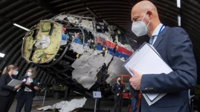 Photo of روسيا ترفض تحميلها مسؤولية إسقاط طائرة “MH17” وتصف تقرير الأمم المتحدة بالمنحاز