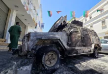 Photo of طرابلس تشتعل بمعارك مسلحة عنيفة وفرار جماعي للسجناء من سجن الجديدة في ظل صمت حكومي
