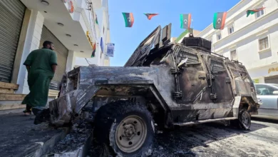Photo of طرابلس تشتعل بمعارك مسلحة عنيفة وفرار جماعي للسجناء من سجن الجديدة في ظل صمت حكومي