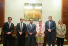 Photo of الاتحاد الأوروبي يعتزم تشديد موقفه تجاه الحوثيين ويبحث مع الحكومة اليمنية أولويات التعاون والمساعدات