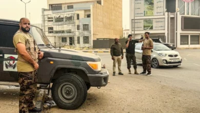 Photo of طرابلس تنزلق نحو الحافة قبل أن تلتقط أنفاسها بهدنة هشة تتوسطها قوات فض النزاع والأمم المتحدة تراقب عن كثب