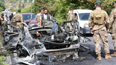 Photo of الطائرات الإسرائيلية تواصل غاراتها في الجنوب اللبناني وتستهدف دراجة نارية في صور مما أسفر عن إصابة 3 أشخاص