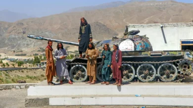 Photo of «طالبان» تسعى لفك العزلة المالية عبر تسويات تجارية بالعملات المحلية مع موسكو وبكين