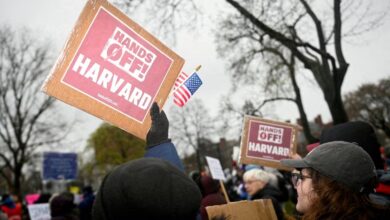Photo of Harvard challenges U.S. policy targeting international students